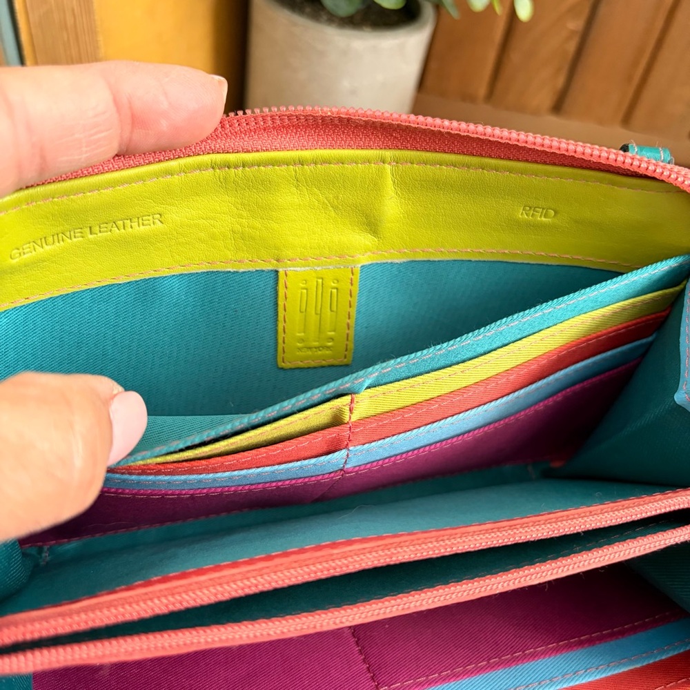 Ili New York Colorblock Leather RFID Zip Around Wallet Clutch, Neon Wristlet - Picture 8 of 9
